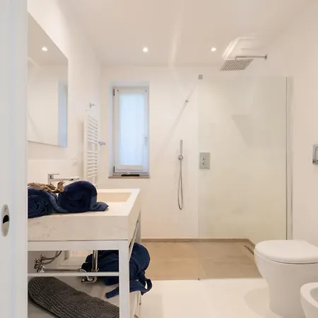 Giomoa Beach Front - Dca Certified And Guaranteed Villa *